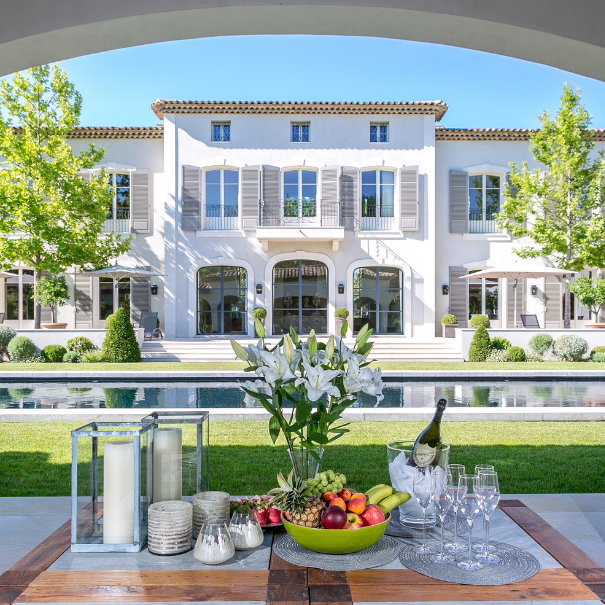 Best MAKSkyline Concierge Services for Luxury Villa Vacations